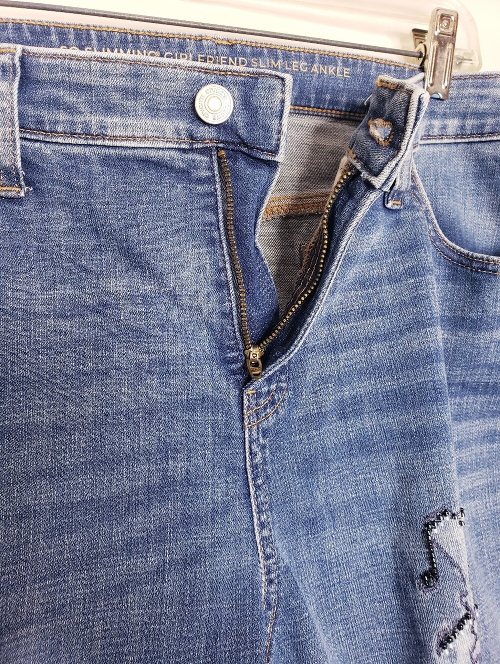 Chico's Beaded So Slimming Girlfriend Slim Leg Ankle Jeans Women's Size 12 - Picture 9 of 12
